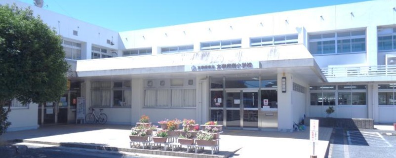 太宰府南小学校の外観画像