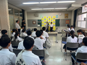 立会演説会の様子